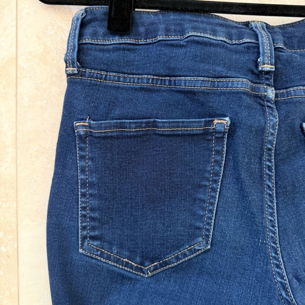 Āna Skinny Jeans Size 8 Petite Distressed Dark Wash - Picture 5 of 6